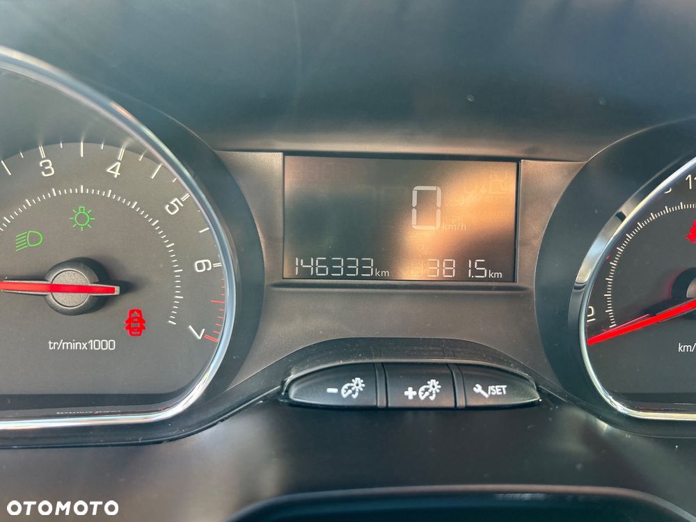 Peugeot 208 1.2 PureTech Active - 14