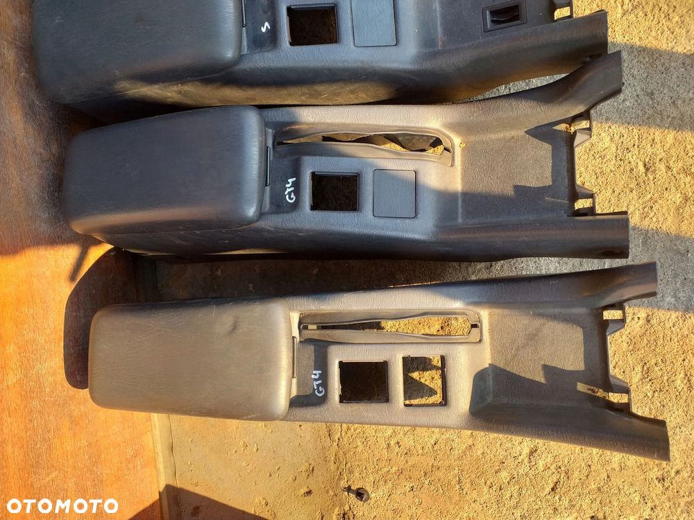 TOYOTA CELICA V tunel podłokietnik schowek klapka - 4