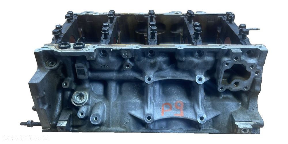 P9 GMC YUKON XL IV 2015- 5.3 ALUMINIOWY BLOK SILNIKA 140370100 12619367 - 1