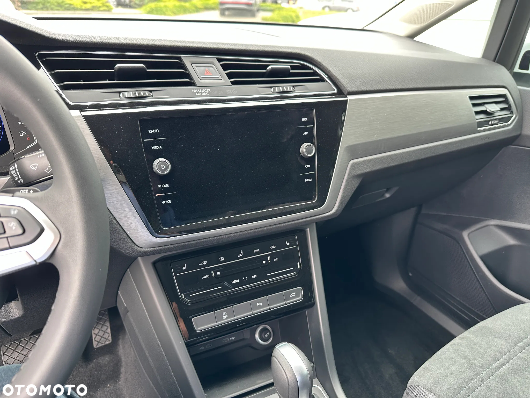 Volkswagen Touran 1.5 TSI EVO Comfortline Plus DSG - 25