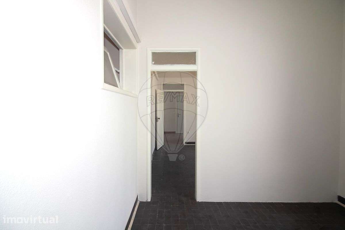 Apartamento T2 para arrendamento - Grande imagem: 2/6