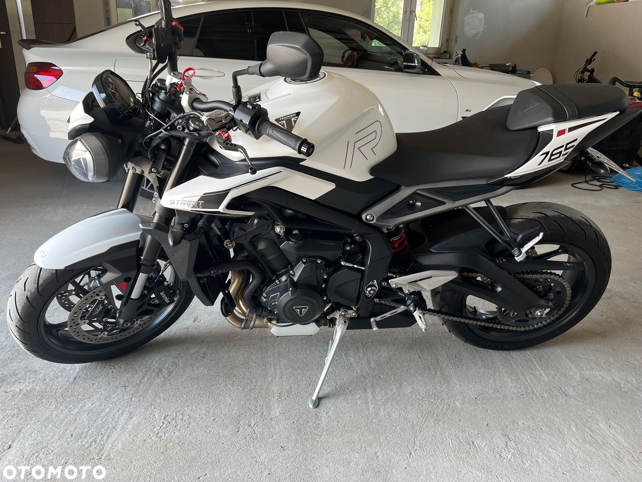 Triumph Street Triple - 1