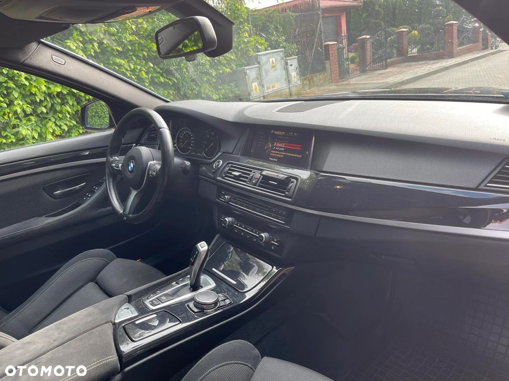 BMW Seria 5 520d xDrive Sport - 9