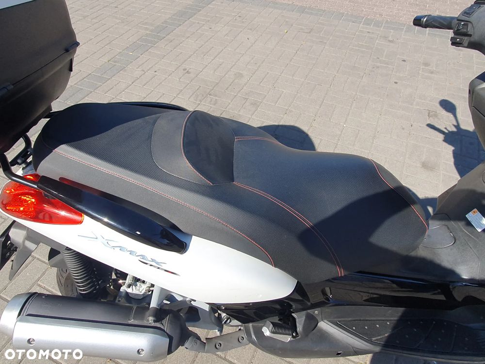 Yamaha X-max - 21
