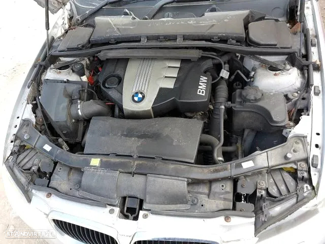 BMW E92 320d Pack M Para Peças - 2.0 - N47D20 - Parachoques | Frente Completa | Rádio | Jantes | Faróis | Portas | Vidro | Motor | Tampa Mala | Farolim | Farolins | Xenon - 7