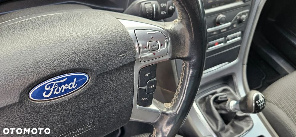 Ford Mondeo 1.6 T Titanium - 33