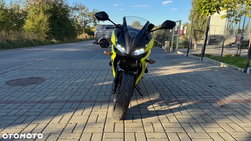 Honda CBR - 4