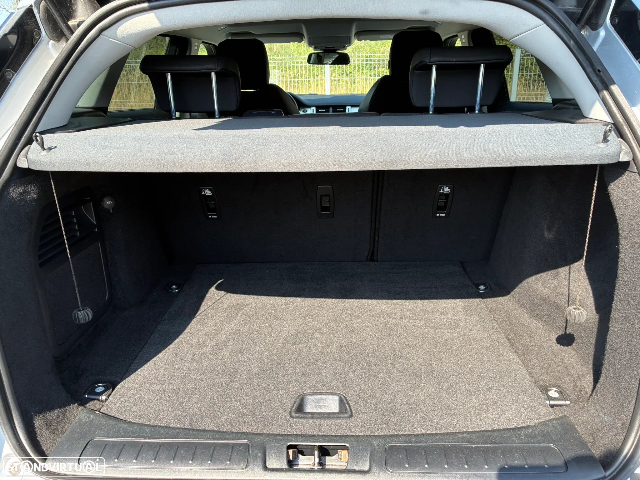 Land Rover Range Rover Evoque D150 FWD - 8