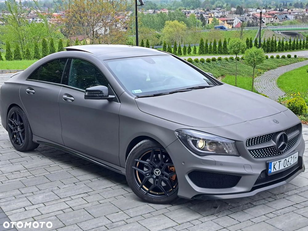 Mercedes-Benz CLA 220 CDI 7G-DCT AMG Line - 11