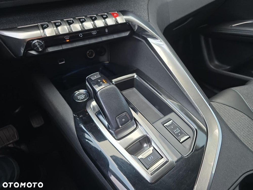 Peugeot 3008 1.5 BlueHDi Allure Pack S&S EAT8 - 13