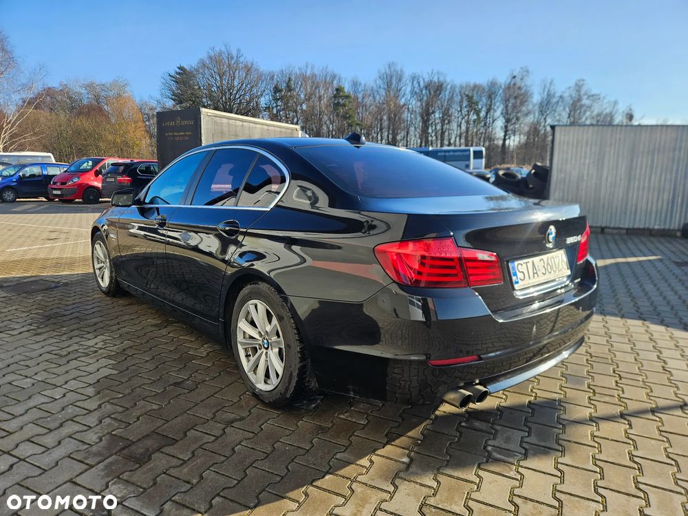 BMW Seria 5 520d Blue Performance - 7