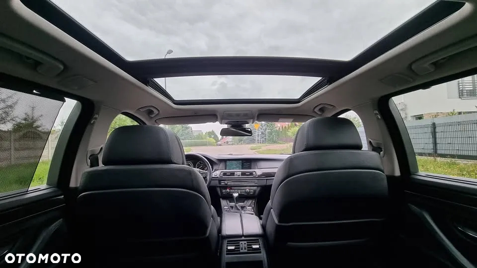 BMW Seria 5 525d - 19