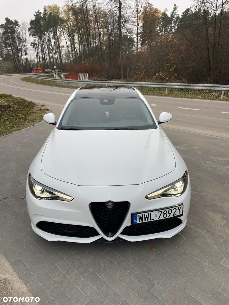Alfa Romeo Giulia 2.0 Turbo 16V AT8 Veloce - 1