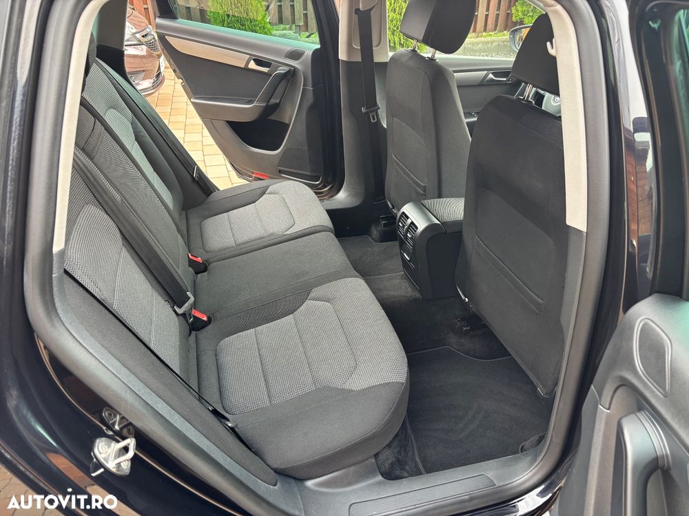 Volkswagen Passat 2.0 TDI BlueMotion Technology DPF Comfortline - 9