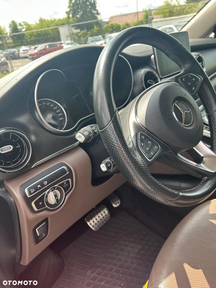 Mercedes-Benz Klasa V 300 d Exclusive 9G-Tronic (d³ugi) - 33