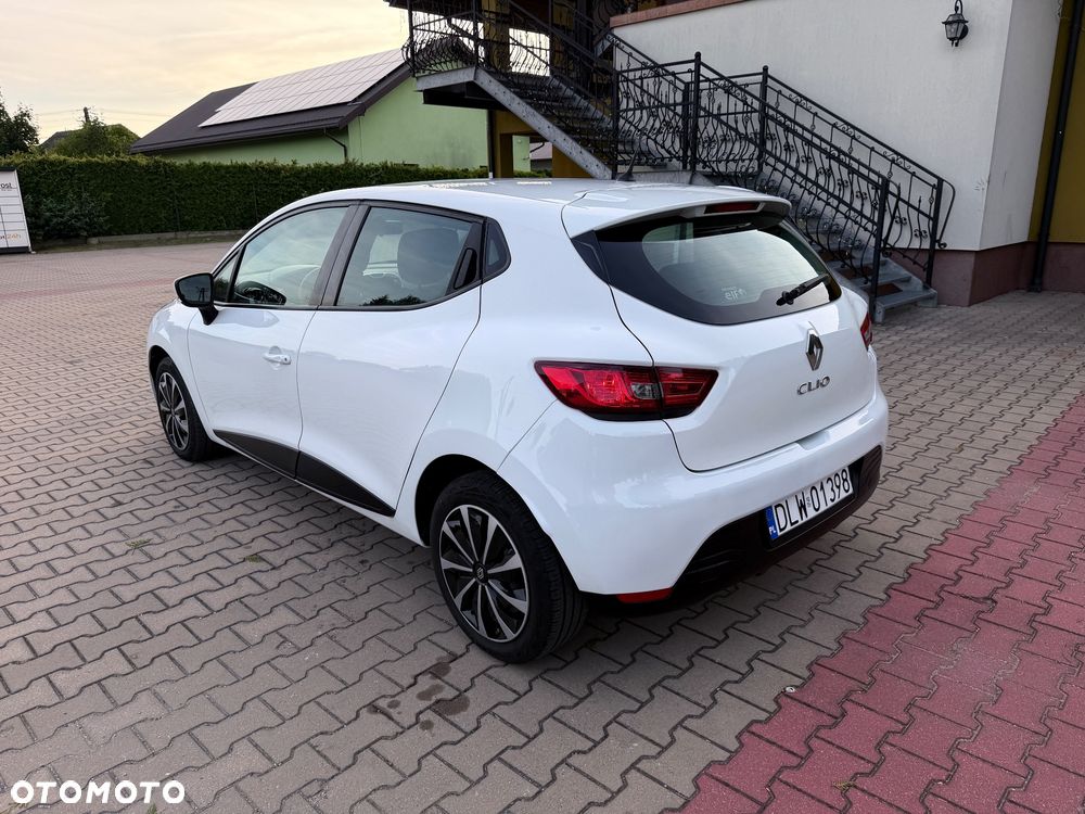 Renault Clio - 9