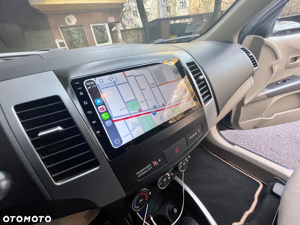 Mitsubishi Outlander 3.0 V6 XLS - 5