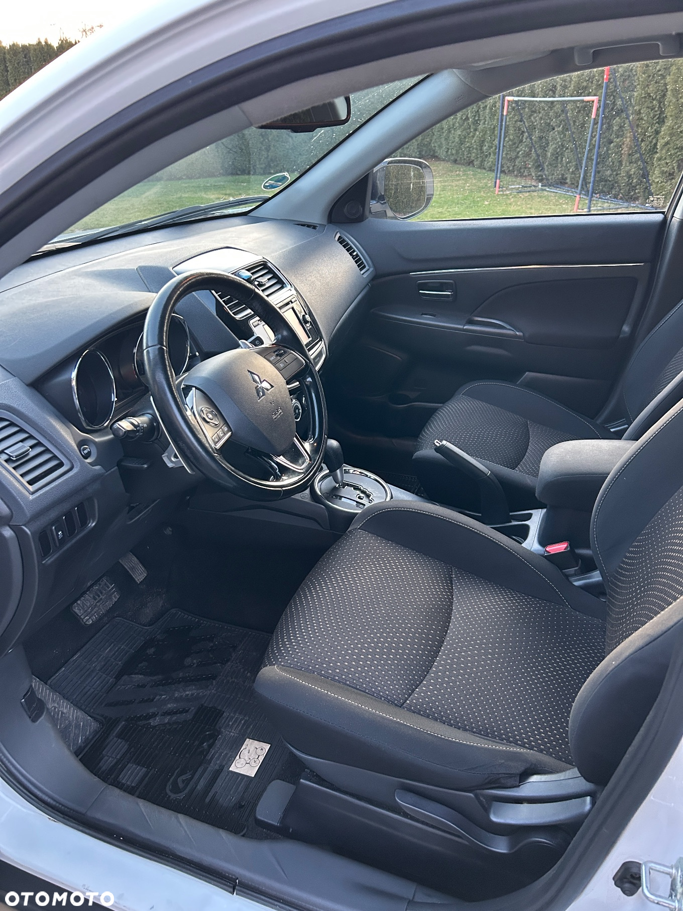 Mitsubishi ASX 2.2 DI-D 4WD Automatik Intense - 11