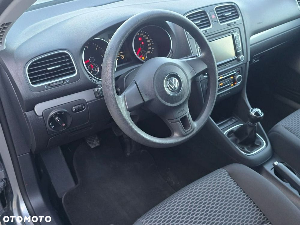 Volkswagen Golf - 17