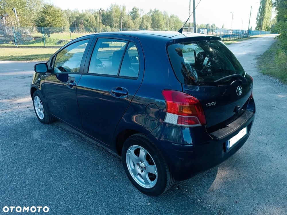 Toyota Yaris 1.33 VVT-i Sol - 2