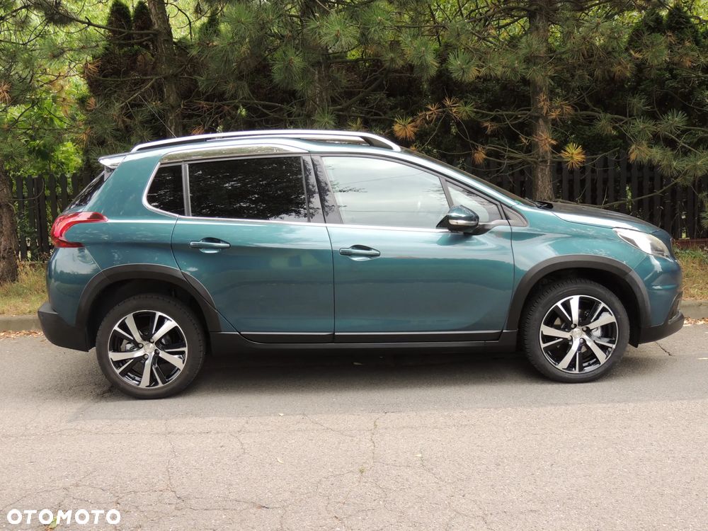 Peugeot 2008 1.2 PureTech Allure Pack S&S - 33