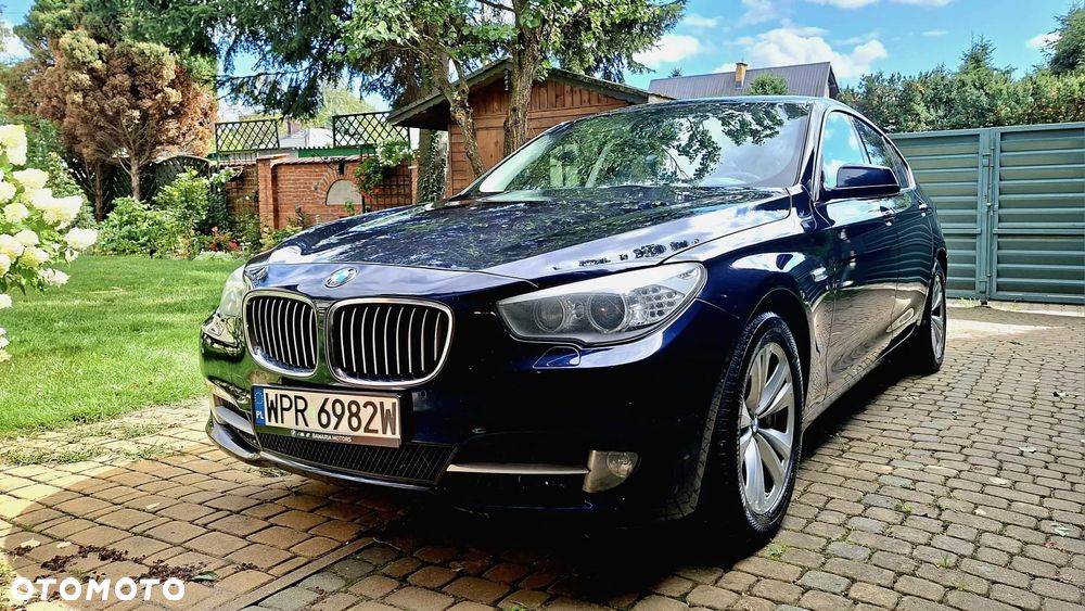 BMW 5GT - 1