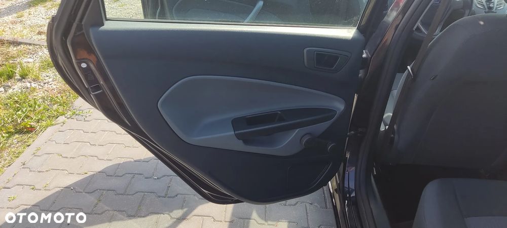 Ford Fiesta 1.25 Viva - 23