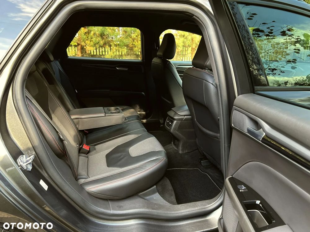 Ford Mondeo 2.0 TDCi STart-Stopp ST-Line - 24