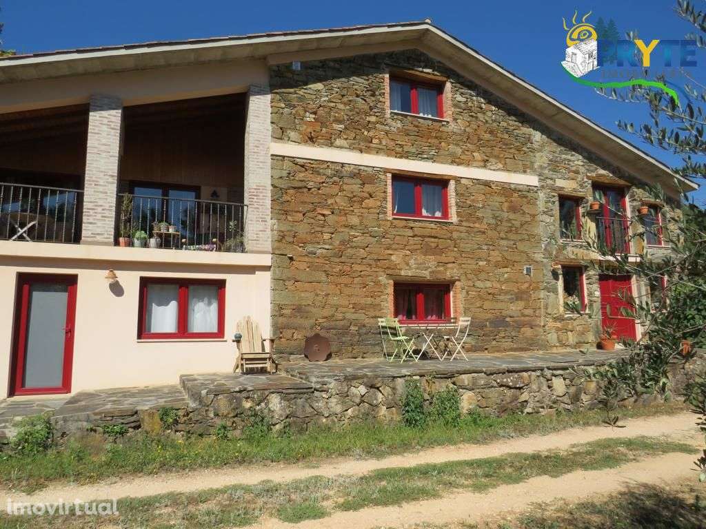 Quinta de 1,6 ha situada muito próxima da Vila da Sertã - Grande imagem: 4/60