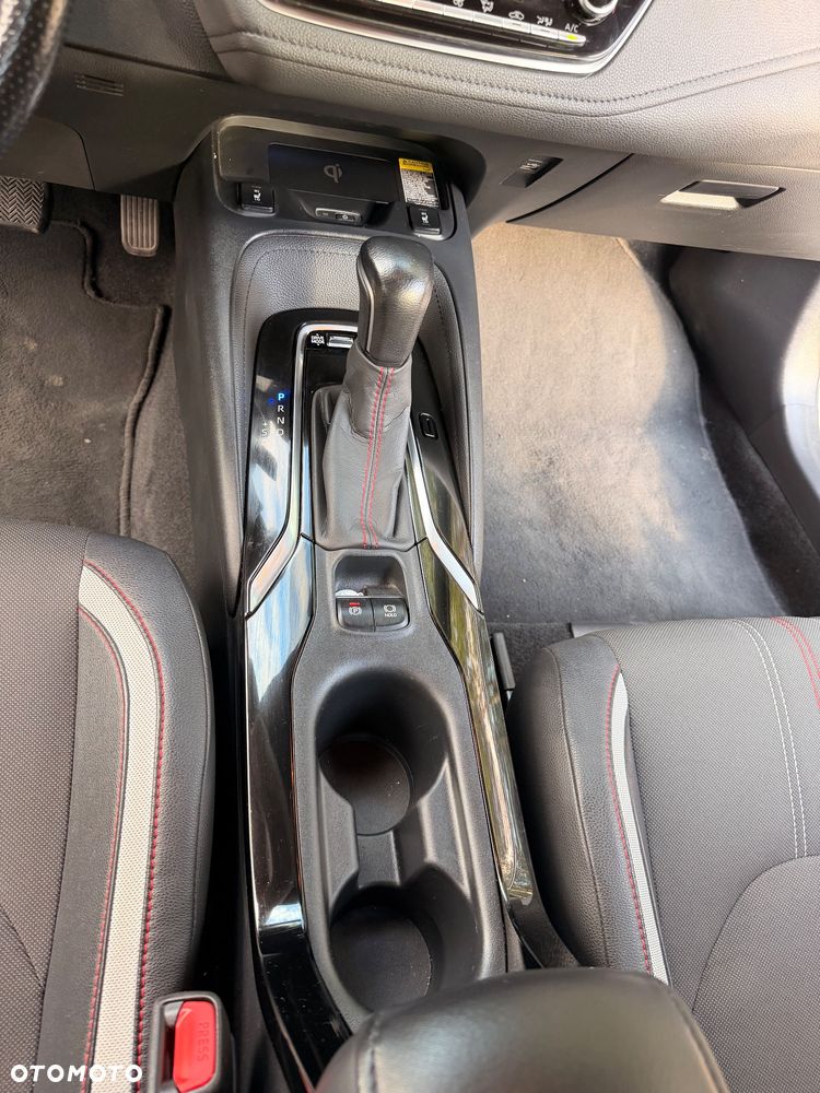 Toyota Corolla 2.0 Hybrid GR Sport - 9