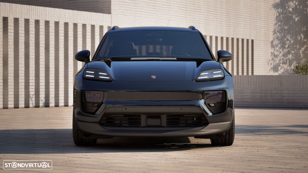 Porsche Macan Electric 4 - 5