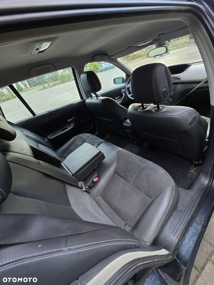 Renault Laguna Grandtour 2.0 Emotion - 4