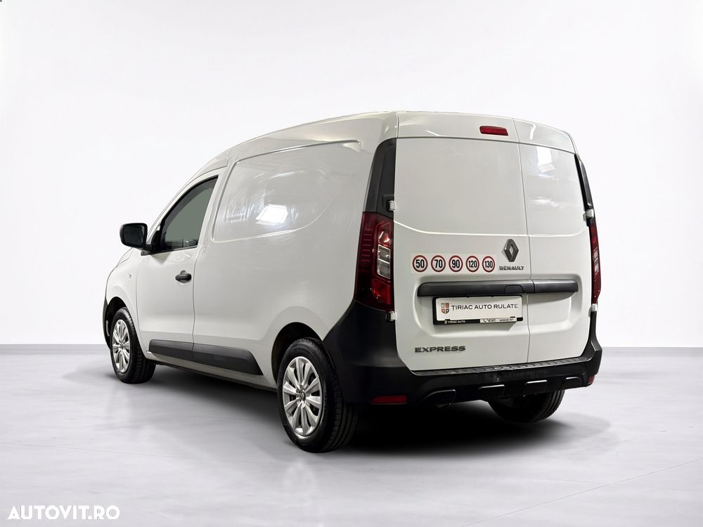 Renault Express - 4