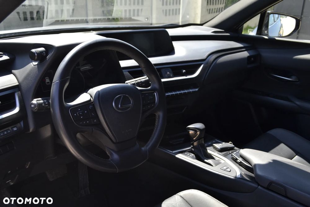 Lexus UX 250h Prestige 2WD - 22