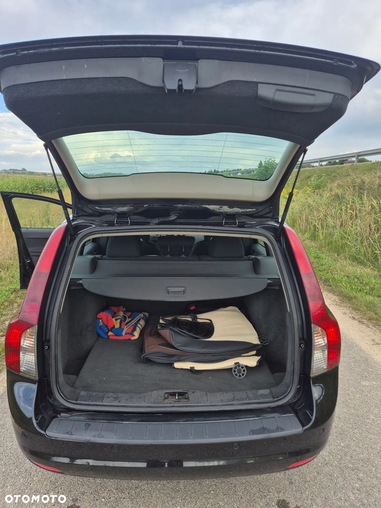 Volvo V50 - 26