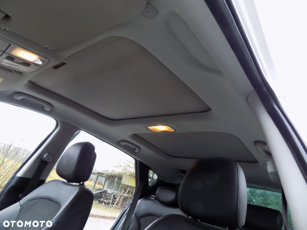 Hyundai ix35 1.7 CRDi 2WD Comfort - 12