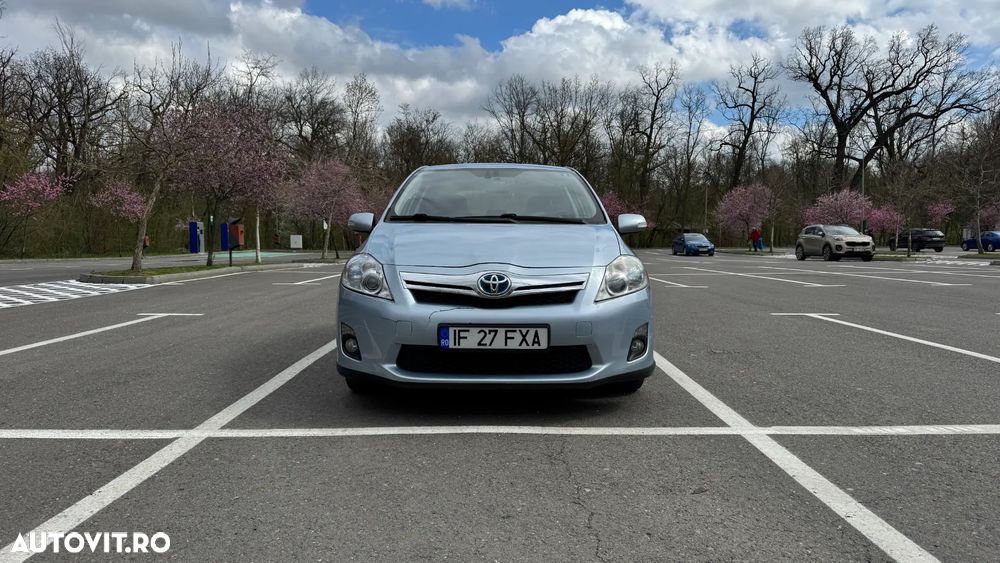 Toyota Auris - 2