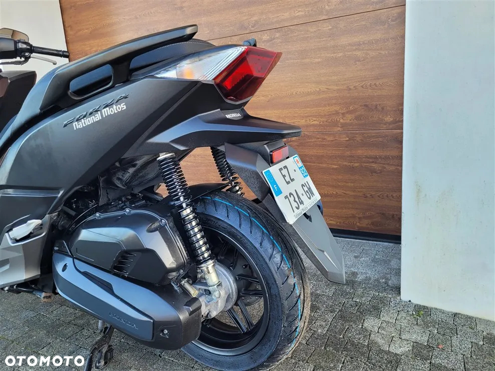 Honda NSS - 11