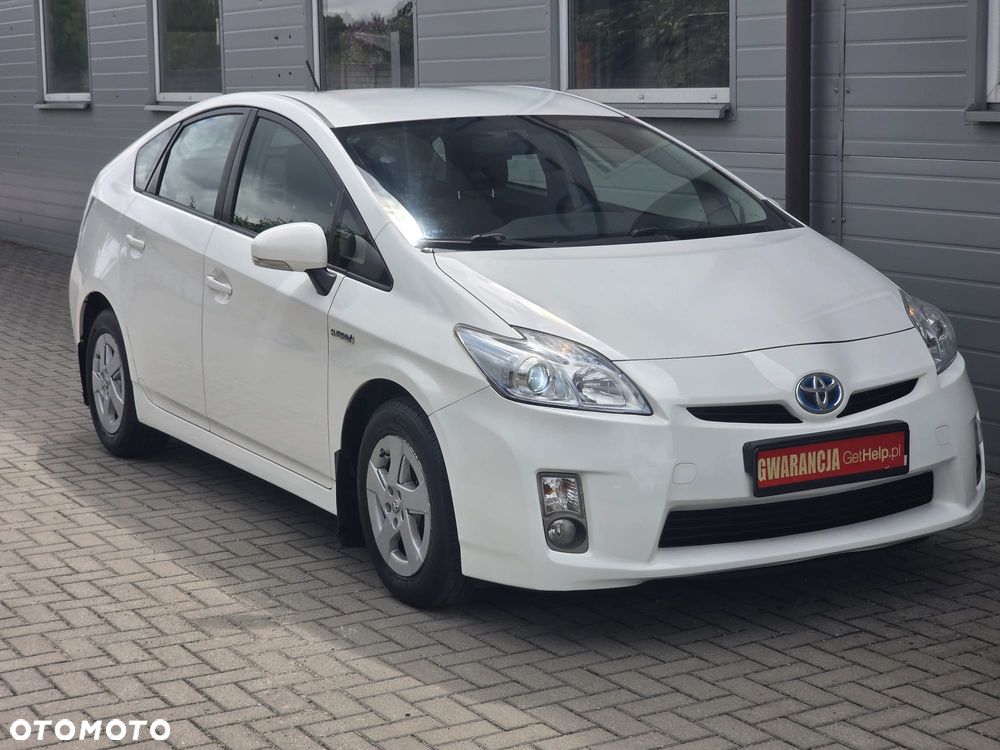 Toyota Prius (Hybrid) - 7