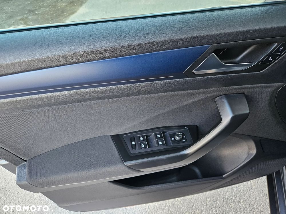 Volkswagen T-Roc 1.5 TSI ACT OPF Style - 24