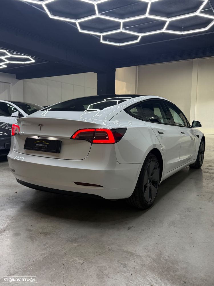 Tesla Model 3 2023 photo 4