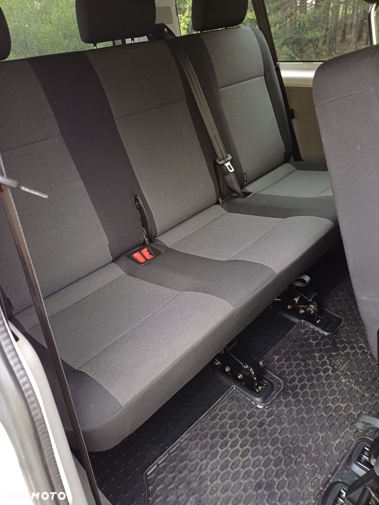 Volkswagen Transporter - 9