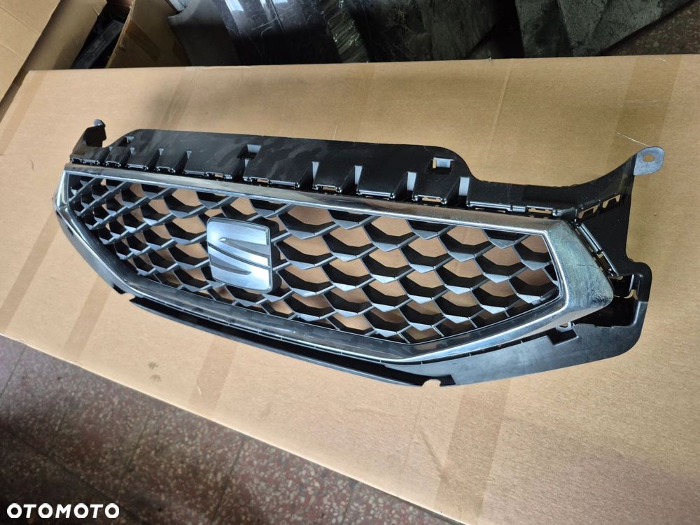 Grill Atrapa Zderzaka Leon IV 5FA Po 2020r