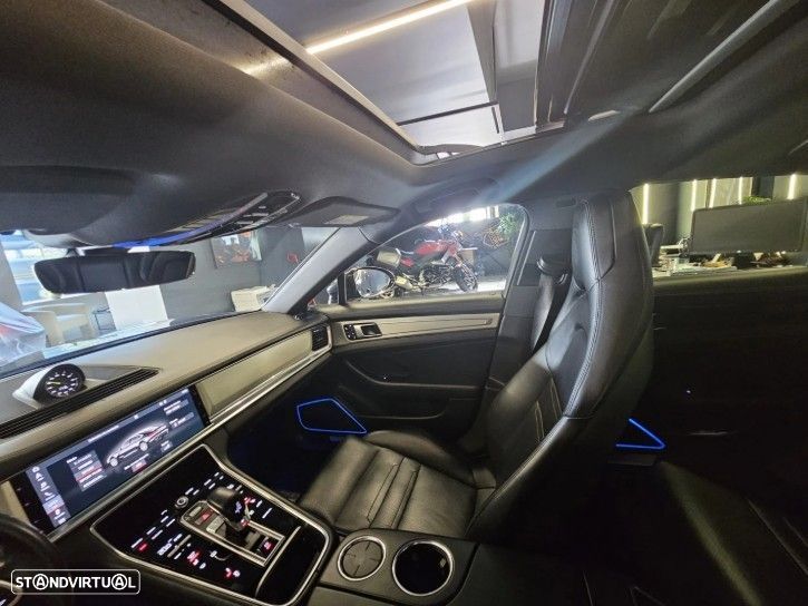 Porsche Panamera 4 E-Hybrid - 10