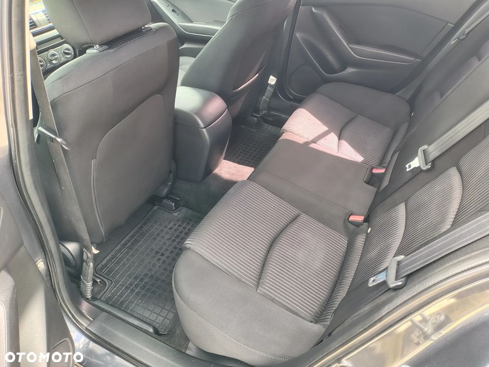 Mazda 3 - 5