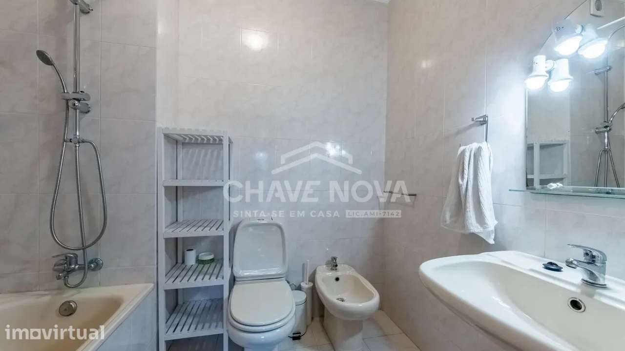 Apartamento T2+1 mobilado, em Oliveira do Douro - GAIA - Grande imagem: 3/17