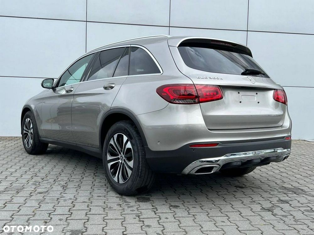 Mercedes-Benz GLC 300 d 4-Matic - 9