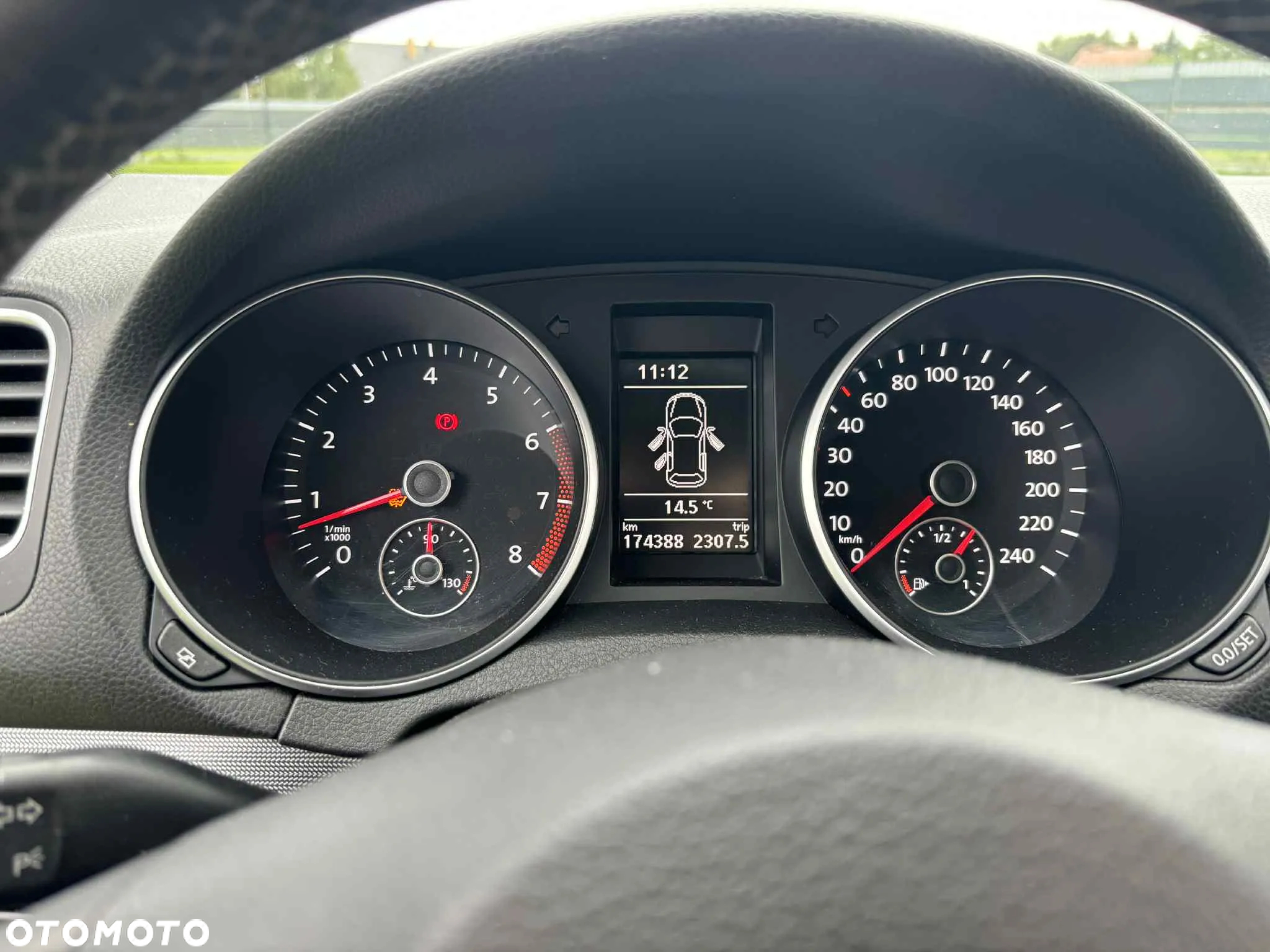 Volkswagen Golf - 16