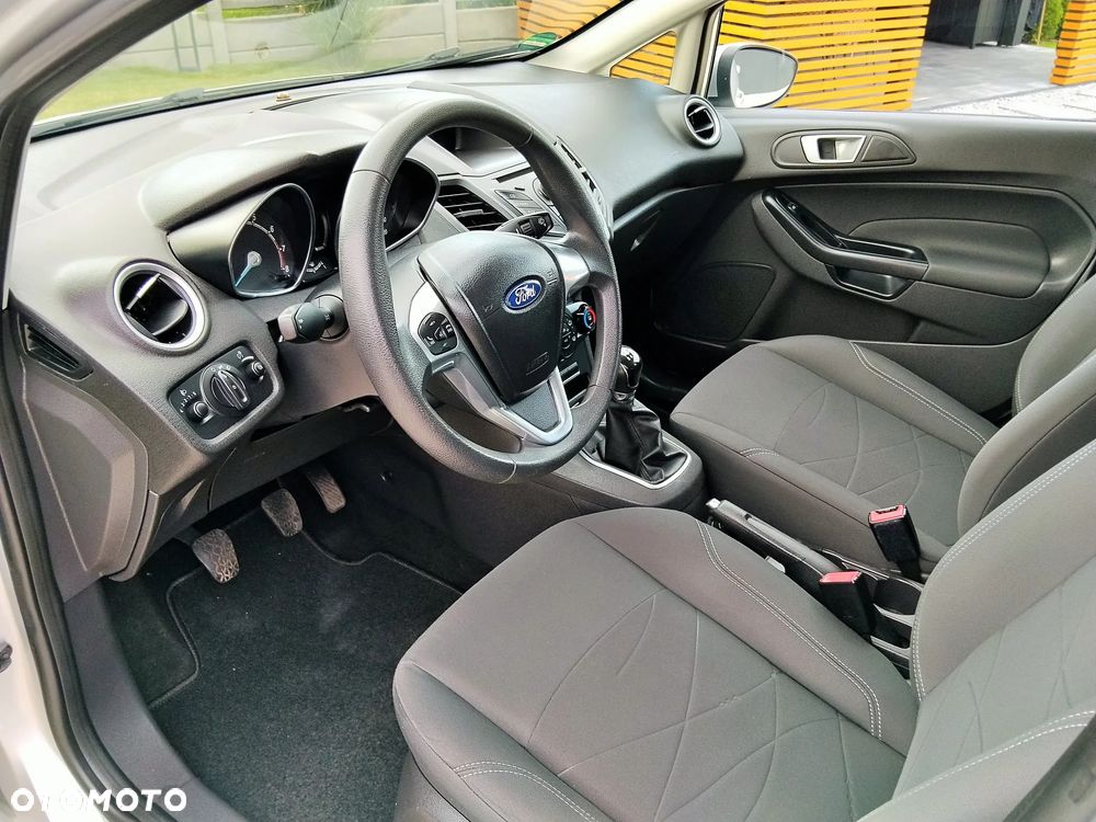 Ford Fiesta - 18