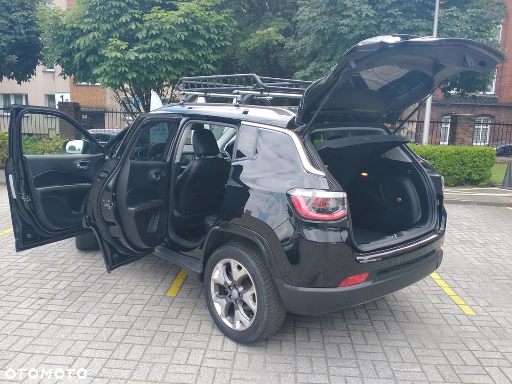 Jeep Compass - 10